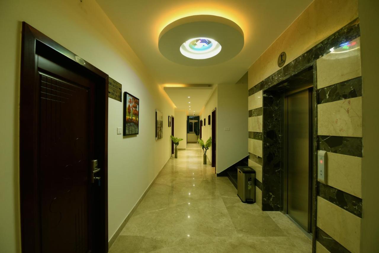 Sky Residency Bed & Breakfast Chennai Bagian luar foto